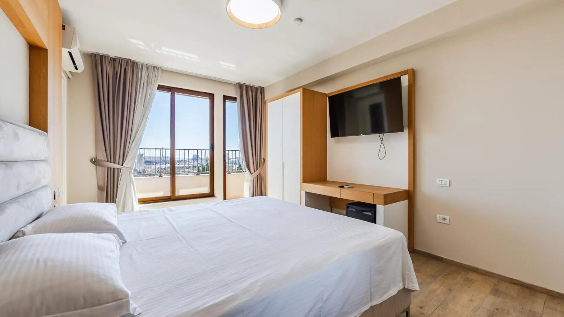 Antik Hotel Durrës Albanien